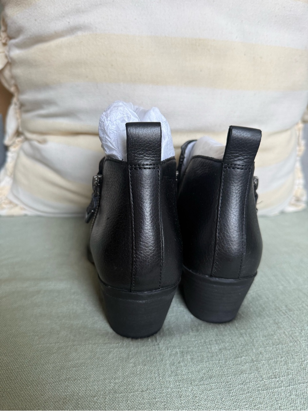 Vionic Cecily Waterproof Pebbled Ankle Boot - Picture 5 of 5